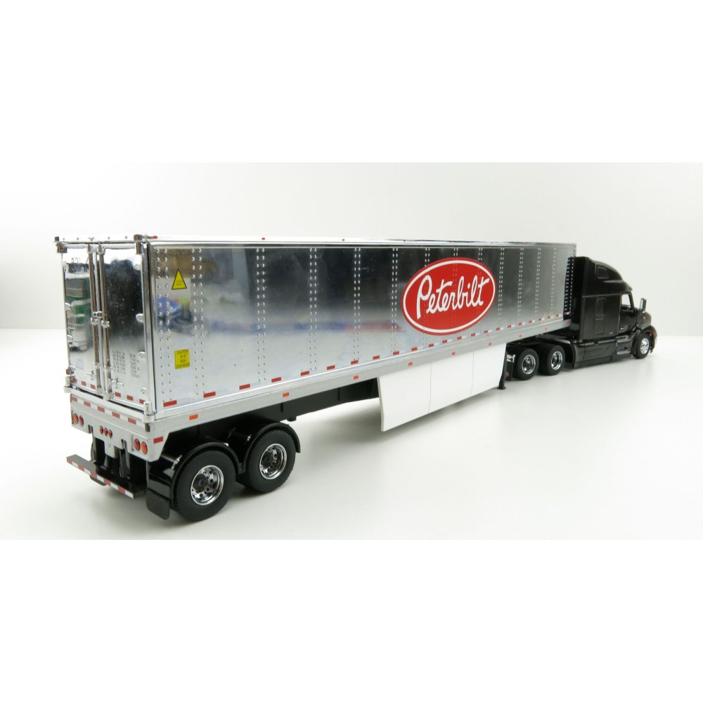 Diecast Masters 71071 - Peterbilt 579 UltraLoft Truck with Chrome 53’ Reefer Trailer - Peterbilt - Scale 1:50