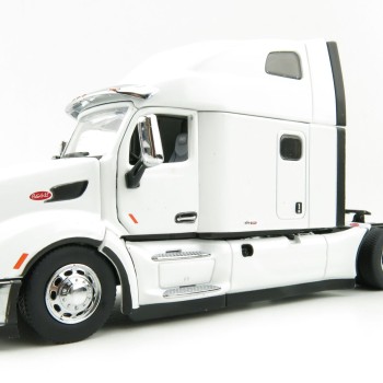 Diecast Masters 71072 - Peterbilt 579 UltraLoft 6x4 Prime Moder Truck White Cab - Scale 1:50