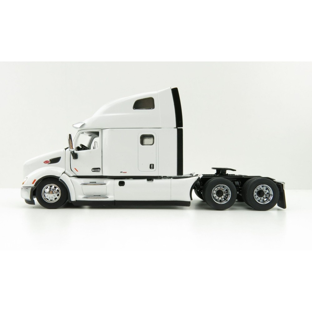 Diecast Masters 71072 - Peterbilt 579 UltraLoft 6x4 Prime Moder Truck White Cab - Scale 1:50