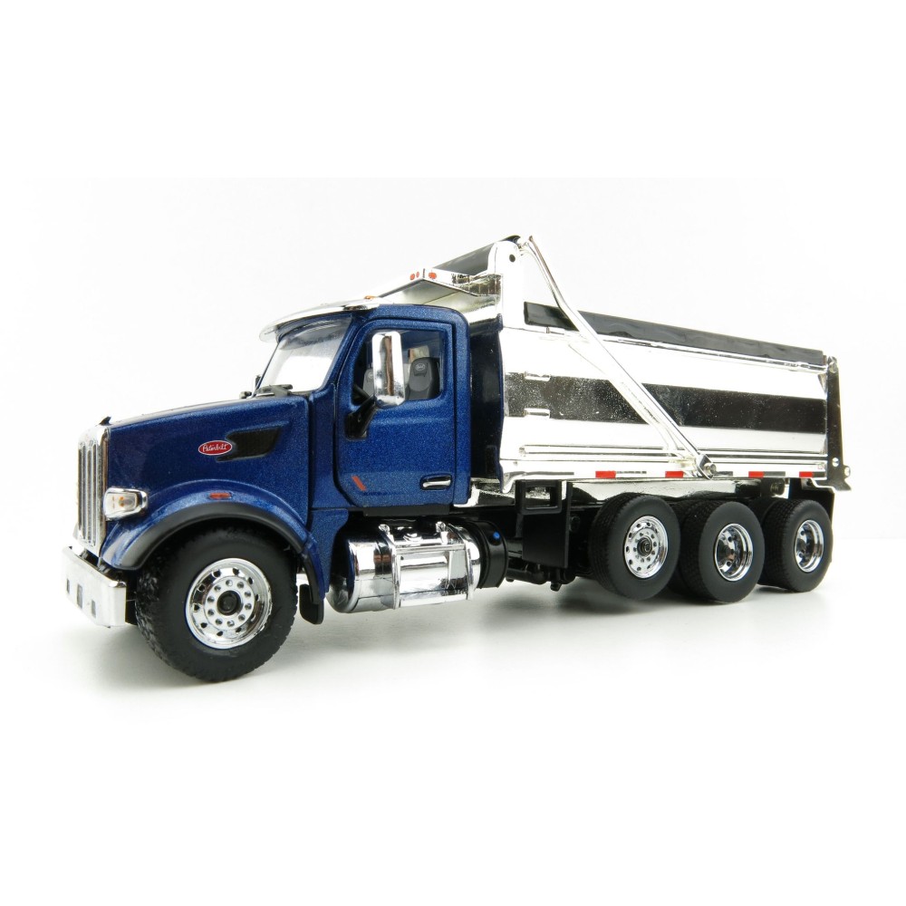 Diecast Masters 71073 - Peterbilt 567 Dump Truck Blue with Chromed Dump Body  - Scale 1:50