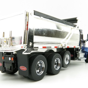 Diecast Masters 71073 - Peterbilt 567 Dump Truck Blue with Chromed Dump Body  - Scale 1:50