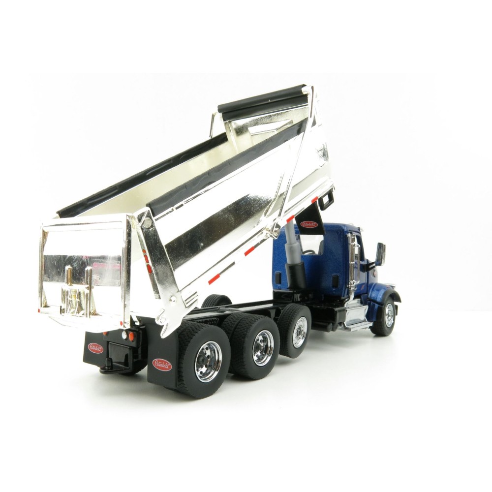 Diecast Masters 71073 - Peterbilt 567 Dump Truck Blue with Chromed Dump Body  - Scale 1:50