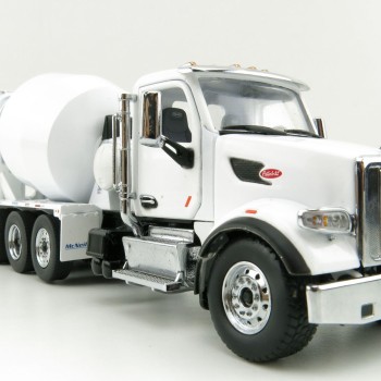 Diecast Masters 71074 - Peterbilt 579 Truck White with McNeilus Bridgemaster Concrete Mixer  - Scale 1:50
