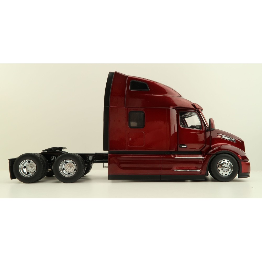 Diecast Masters 71091 - Peterbilt Model 579 UltraLoft Prime Mover Truck - Scale 1:32 