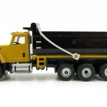 Diecast Masters 85514 - CAT Caterpillar CT681 Dump Truck - Scale 1:87