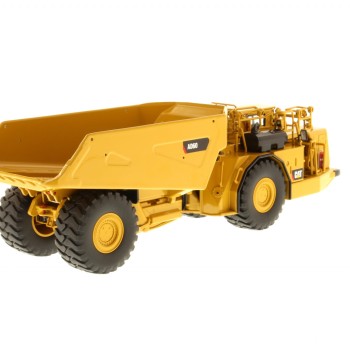 Diecast Masters 85516 - Caterpillar CAT AD60 Articulated Underground Truck with Lights - Scale 1:50