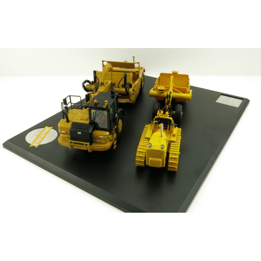 Diecast Masters 85563 - Caterpillar D7C/70 and CAT 621K Motor Scraper Evolution Series New 2022 - Scale 1:50