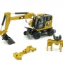 Diecast Masters 85656 - CAT Caterpillar M323F Railroad Wheeled Excavator CAT Color - Scale 1:87
