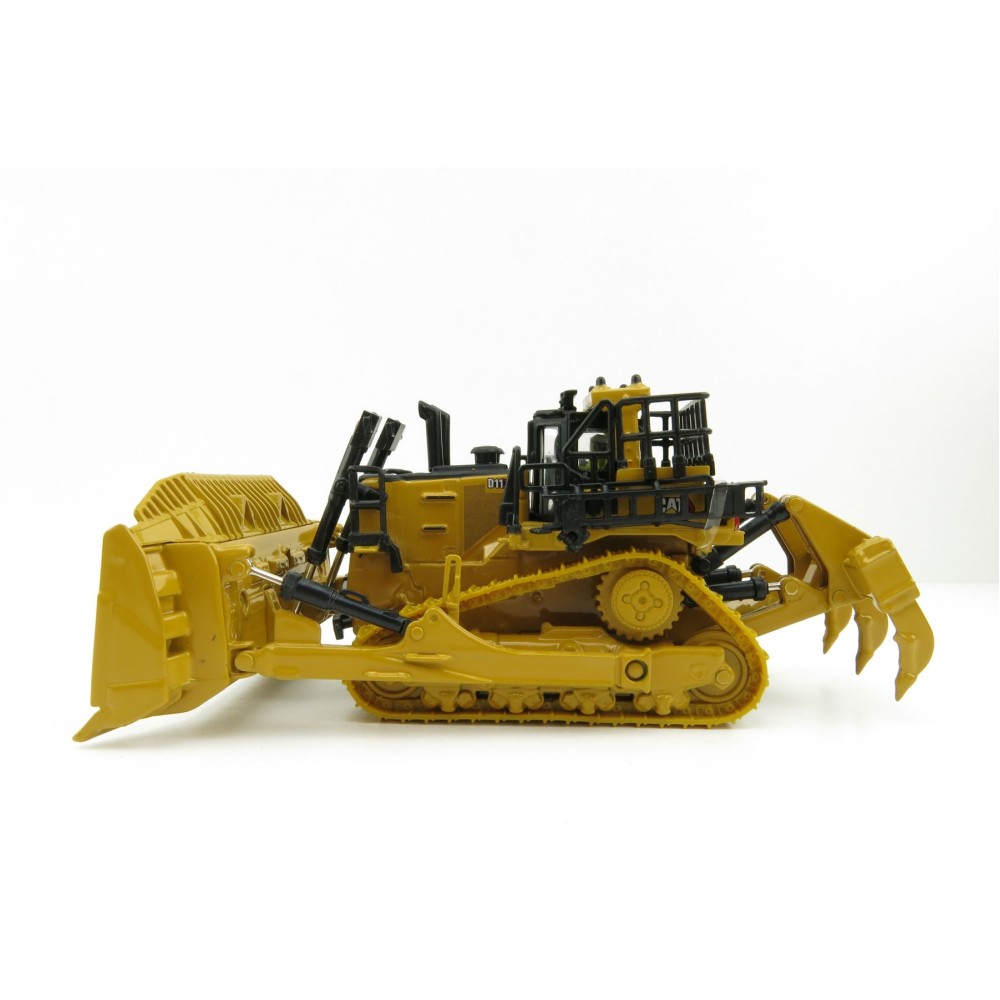 Diecast Masters 85659 - CAT Caterpillar D11 Track-Type Tractor Dozer TKN Design - Scale 1:87