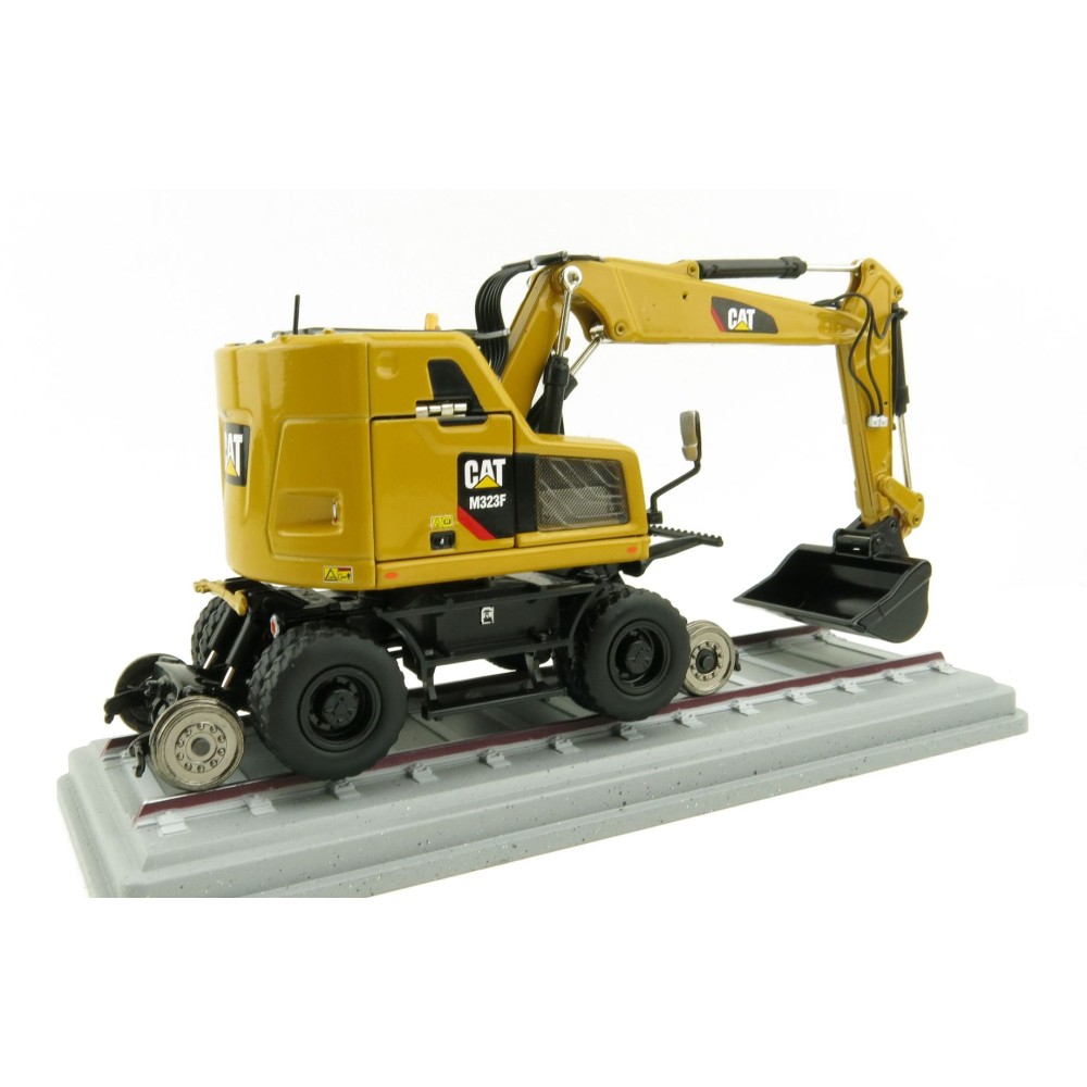 Diecast Masters 85662 - M323F Railroad Wheel SY Excavator CAT Colors - Scale 1:50