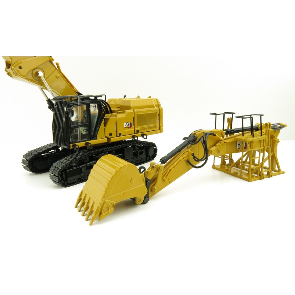 Diecast Masters 85663 - Caterpillar CAT 352 Ultra High Demo Excavator High Line Series & Extra Boom - Scale 1:50