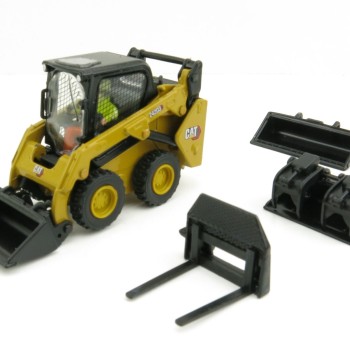 Diecast Masters 85676 - Caterpillar Cat 242 D3 Skid Steer Loader New 2022 - Scale 1:50