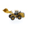 Diecast Masters 85686 - Caterpillar CAT 966 Wheel Loader High Line - Scale 1:50