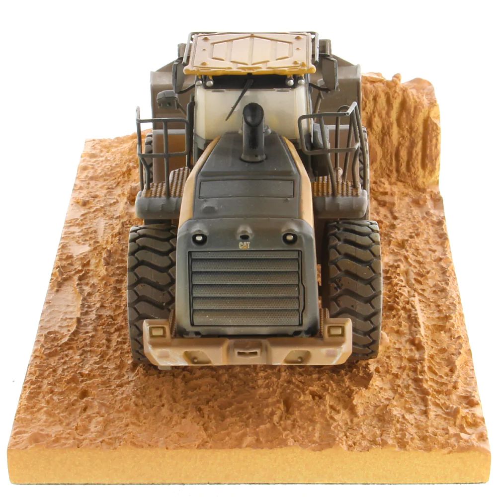 Diecast Masters 85703 - Caterpillar CAT 966M Wheel Loader Weathered Series - Scale 1:50