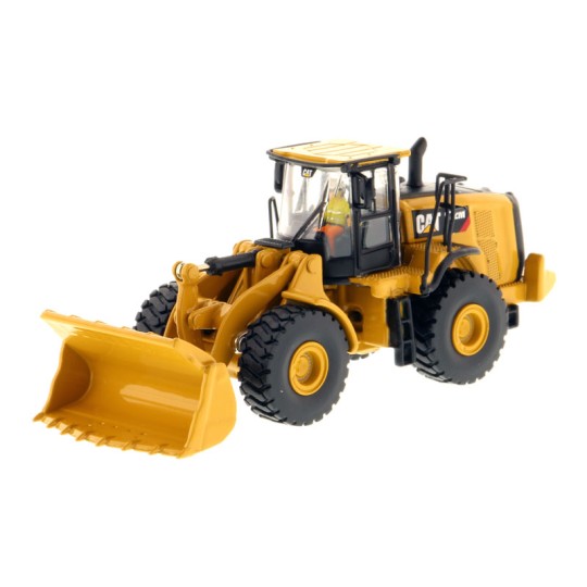 Diecast Masters 85949 - Caterpillar CAT 972 M Wheel Loader - Scale 1:87