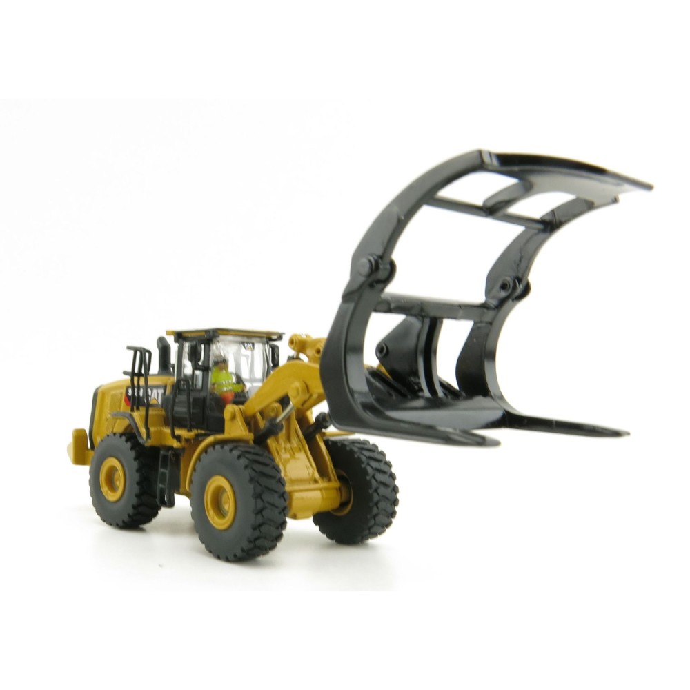 Diecast Masters 85950 - Caterpillar CAT 972M Wheel Loader with Log Forks Forrestry - Scale 1:87