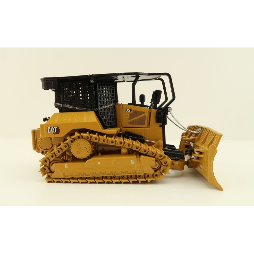 Diecast Masters 85955 - Caterpillar CAT D5 XR Fire Suppression Dozer High Line - Scale 1:50