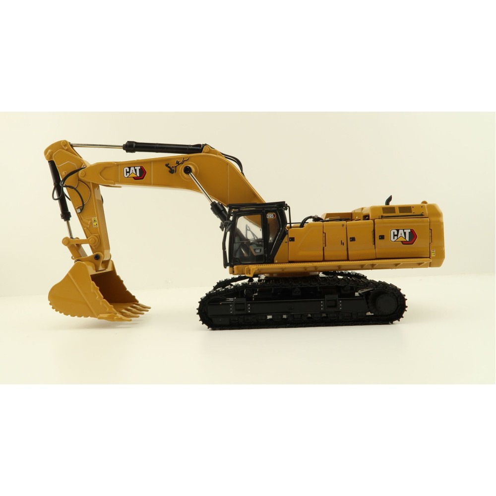 Diecast Masters 85959 - Caterpillar CAT 395 Large Hydraulic Excavator High Line - Scale 1:50 