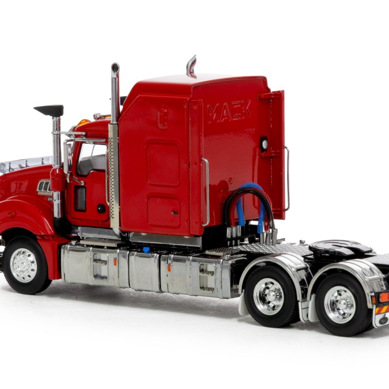 Drake Collectibles Z01525 - Australian Mack Super-liner Prime Mover Truck 6x4 Late Edition Red - Scale 1:50