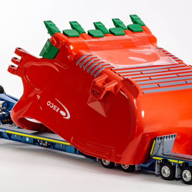 Drake ZT09328 Drake 2x8 Dolly and 4x8 Dragline Bucket Trailer with ESCO Bucket Centurion - Scale 1:50