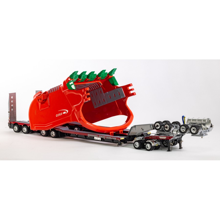 Drake ZT09329 Drake 2x8 Dolly and 4x8 Dragline Bucket Trailer with ESCO Bucket NHH - Scale 1:50