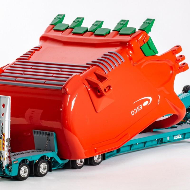 Drake ZT09331 Drake 2x8 Dolly and 4x8 Dragline Bucket Trailer with ESCO Bucket Toll - Scale 1:50