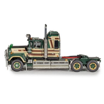 Drake Z88013 AUSTRALIAN Mack Bicentennial Super-liner John Stuart - Scale 1:50