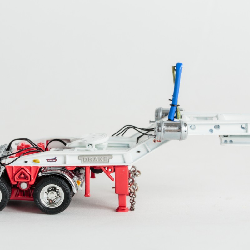 Drake ZT09168 - Australian Drake 2x8 Dolly Red and White - Scale 1:50