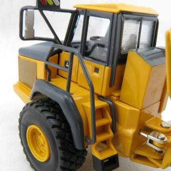 Ertl 45366 - John Deere 460E Articulated Dump Truck - Scale 1:50