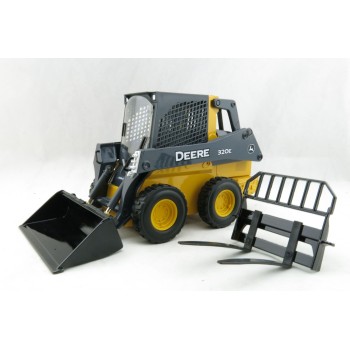 Ertl 45461 - John Deere 320E Skid Steer Loader - Prestige Collection - Scale 1:16