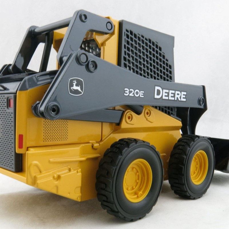 Ertl 45461 - John Deere 320E Skid Steer Loader - Prestige Collection - Scale 1:16