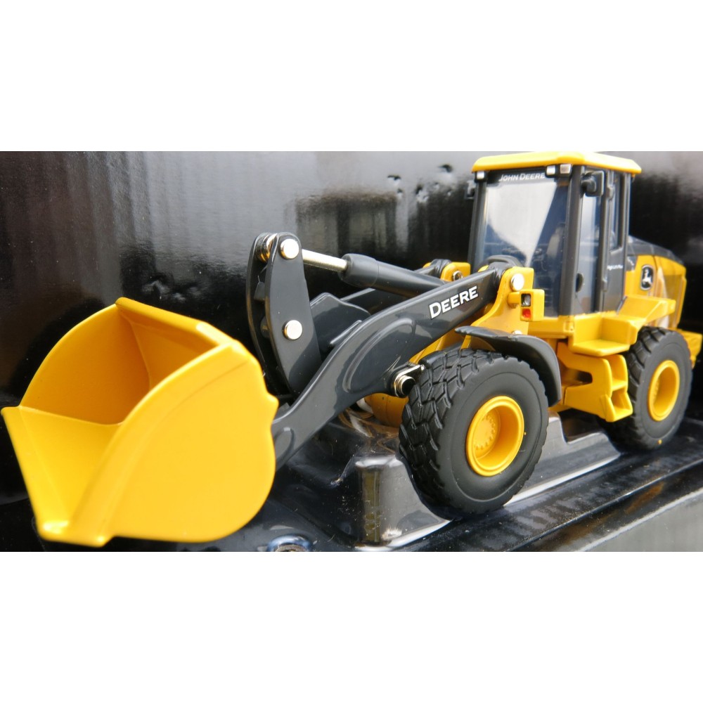 Ertl 45702 - John Deere 544L Four Wheel Loader - Prestige Collection - Scale 1:50