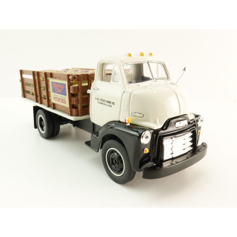 First Gear 10-4110 1952 GMC COE Stake Truck with Potato Sack Load - Scale 1:34