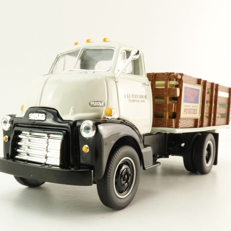 First Gear 10-4110 1952 GMC COE Stake Truck with Potato Sack Load - Scale 1:34