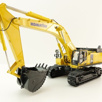 First Gear 50-3500 Large Komatsu PC900LC-11 Tracked Excavator Scale 1:50