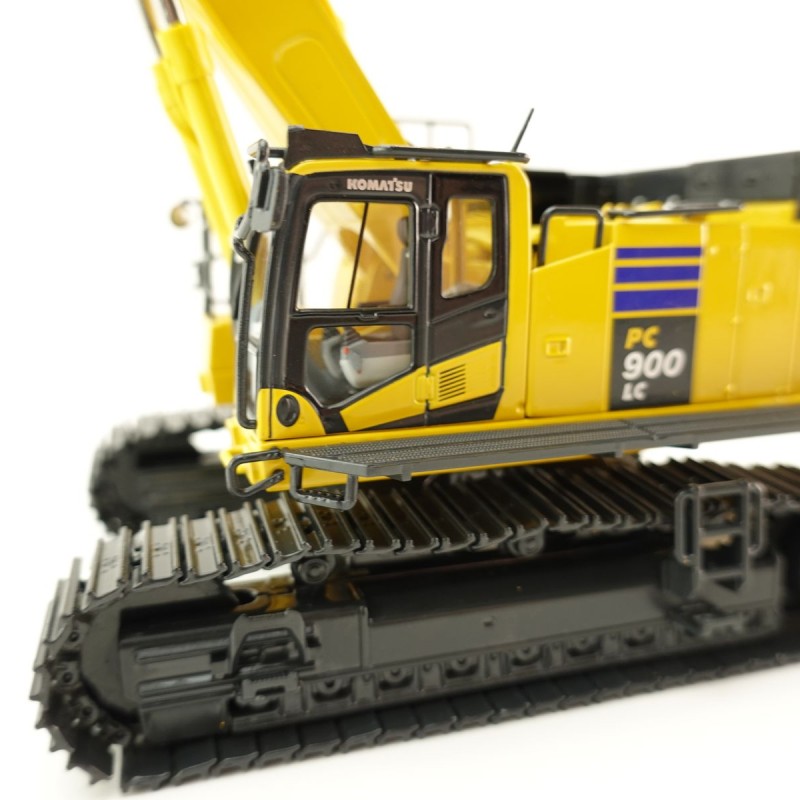 First Gear 50-3500 Large Komatsu PC900LC-11 Tracked Excavator Scale 1:50