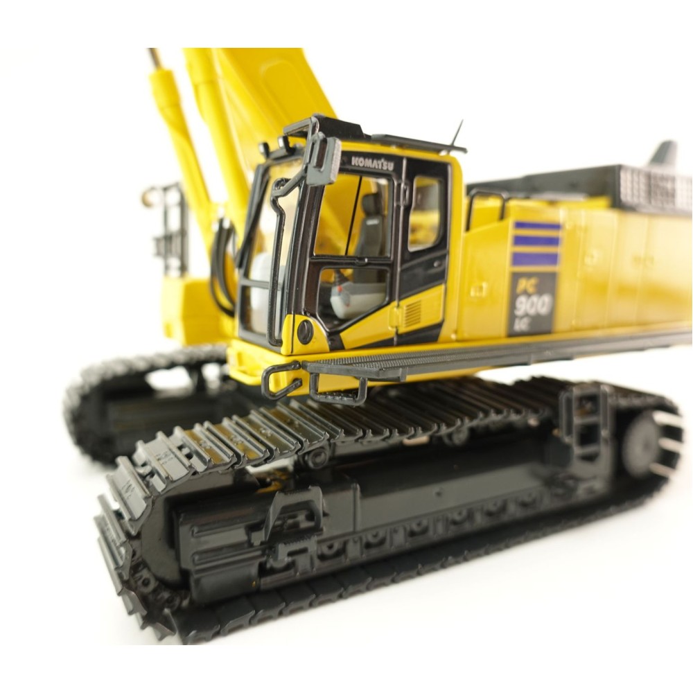 First Gear 50-3500 Large Komatsu PC900LC-11 Tracked Excavator Scale 1:50