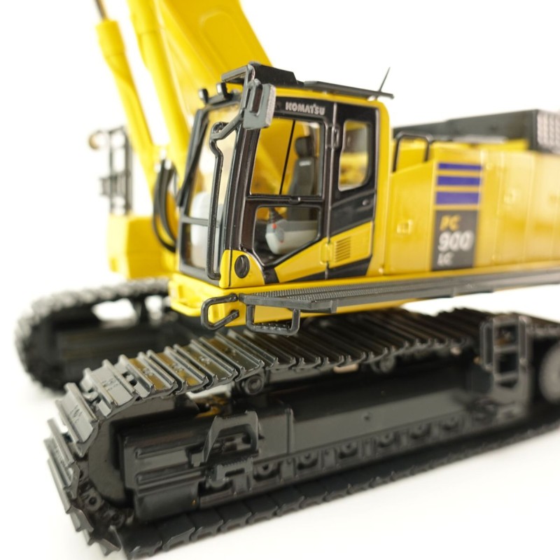 First Gear 50-3500 Large Komatsu PC900LC-11 Tracked Excavator Scale 1:50