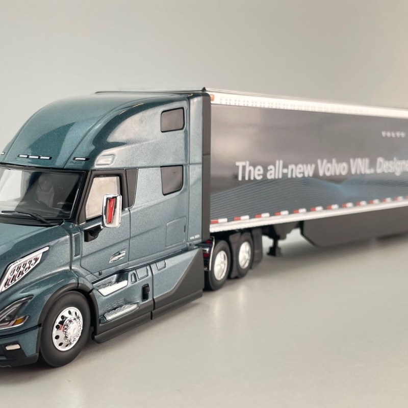 First Gear 50-3502 Volvo VNL 860 High-Roof Sleeper Truck with 53' Trailer with Skirts Coastal Mist 1:50 Scale