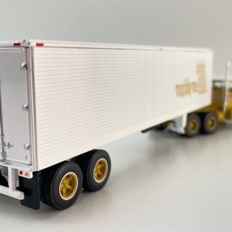 First Gear 60-2022 Mack R-Model Day Cab Truck with Vintage Box Trailer 125 Years Mack Anniversary - Scale 1:64