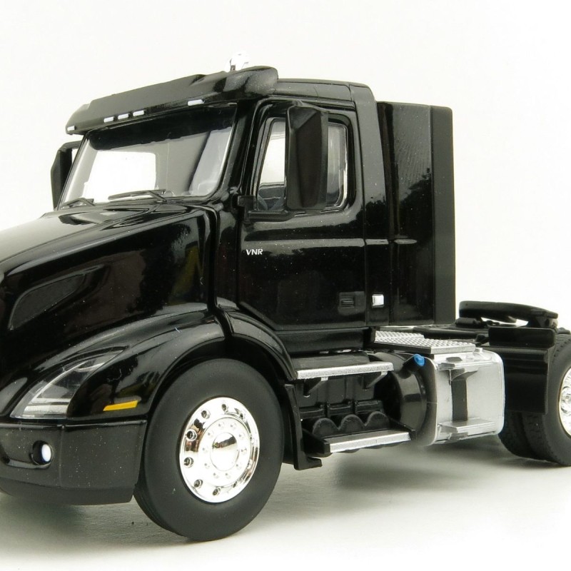 First Gear 50-3363 Volvo VNR 300 Day-Cab 6x4 Prime Mover Sable Black Metallic 1:50 Scale