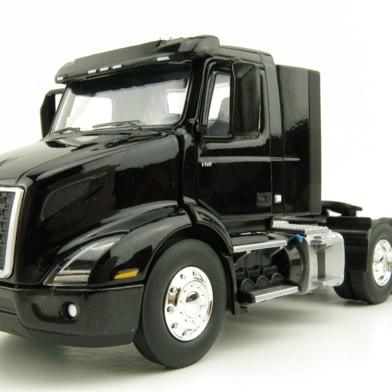 First Gear 50-3363 Volvo VNR 300 Day-Cab 6x4 Prime Mover Sable Black Metallic 1:50 Scale