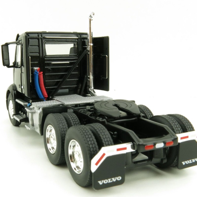 First Gear 50-3363 Volvo VNR 300 Day-Cab 6x4 Prime Mover Sable Black Metallic 1:50 Scale