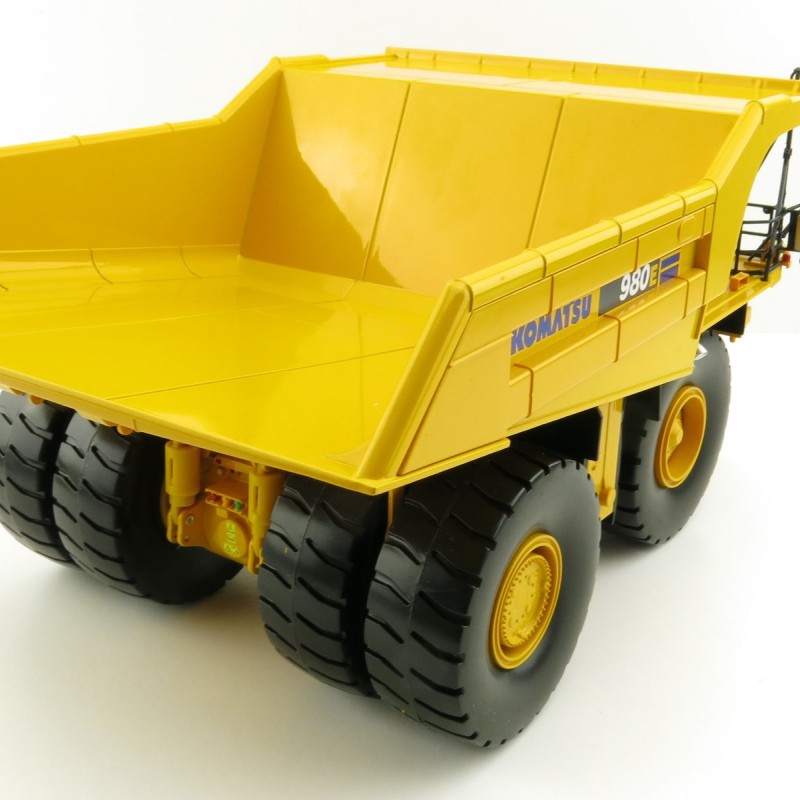 First Gear 50-3415 Komatsu 980E-AT Off Road Dump Truck Mining Diecast Scale 1:50