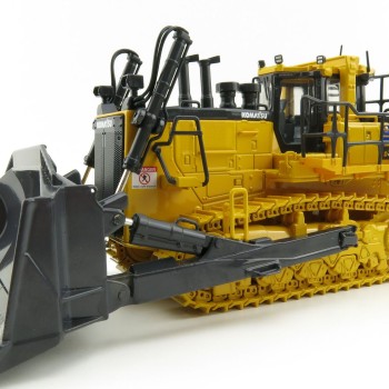 First Gear 50-3426 Komatsu D375A-8 Crawler Dozer with Ripper Scale 1:50 