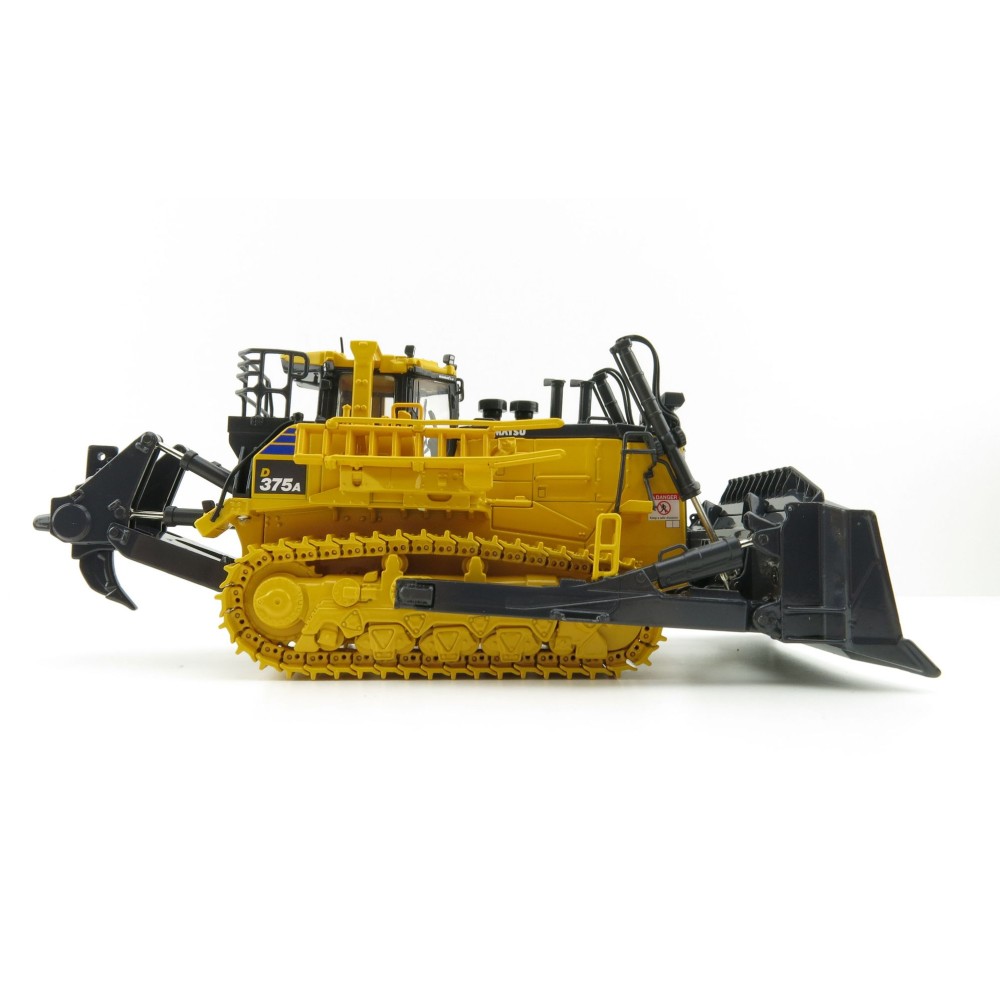First Gear 50-3426 Komatsu D375A-8 Crawler Dozer with Ripper Scale 1:50 