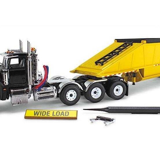 First Gear 50-3490 Peterbilt Model 367 Day Cab 8x4 Truck Bottom Dump Trailer Black / Yellow Scale 1:50