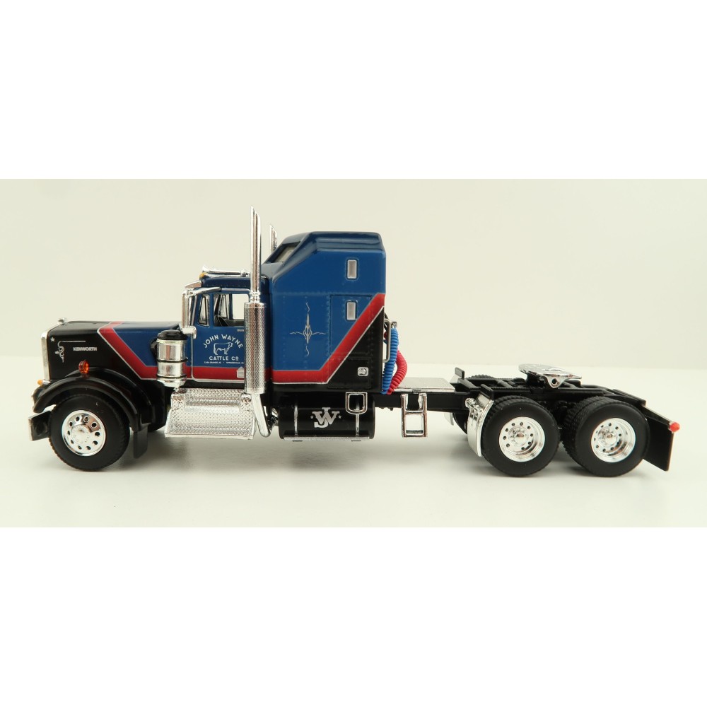 First Gear 60-1204 Kenworth W900A Aerodyne 6x4 Truck with Livestock Trailer - John Wayne: Cattle Company - Scale 1:64