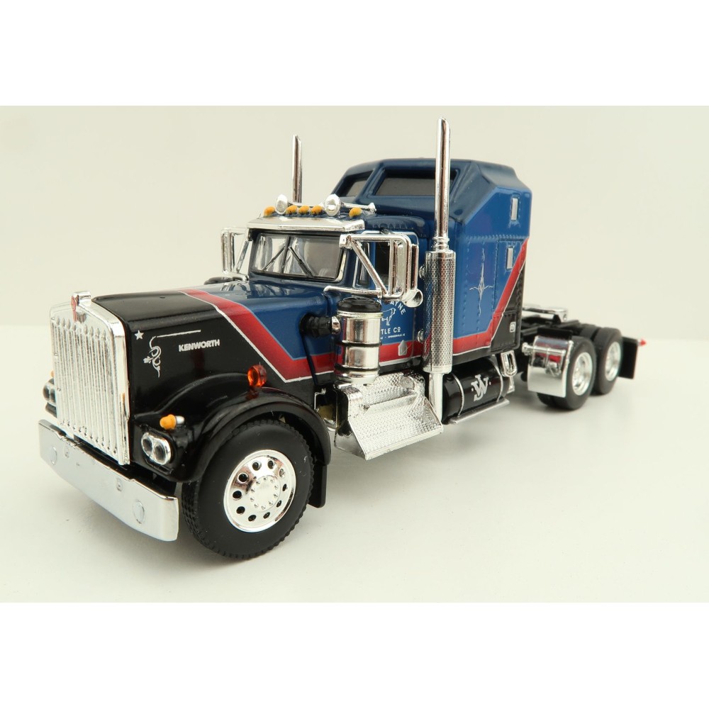 First Gear 60-1204 Kenworth W900A Aerodyne 6x4 Truck with Livestock Trailer - John Wayne: Cattle Company - Scale 1:64