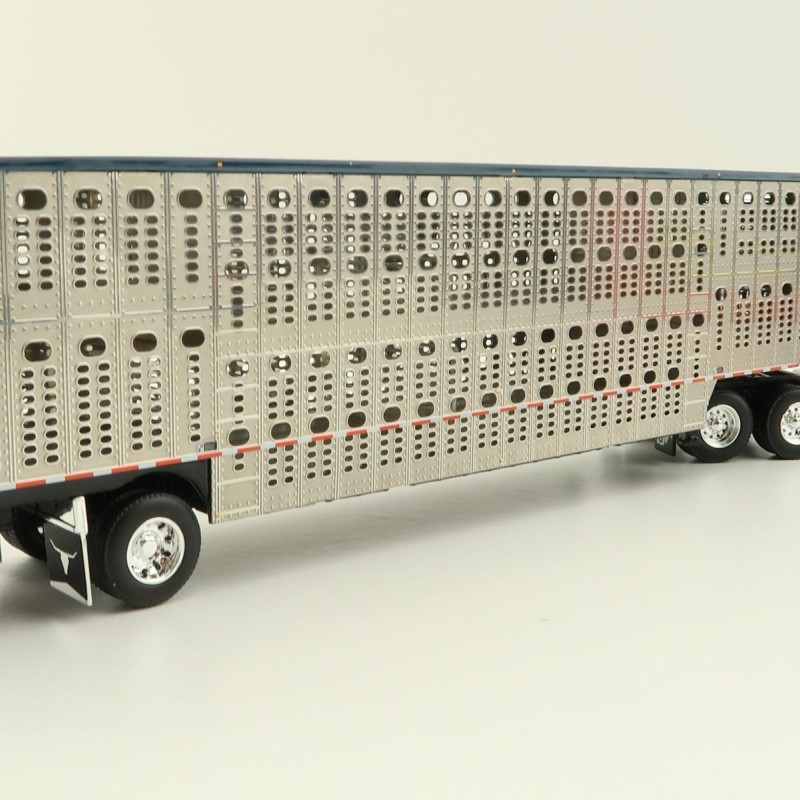 First Gear 60-1204 Kenworth W900A Aerodyne 6x4 Truck with Livestock Trailer - John Wayne: Cattle Company - Scale 1:64